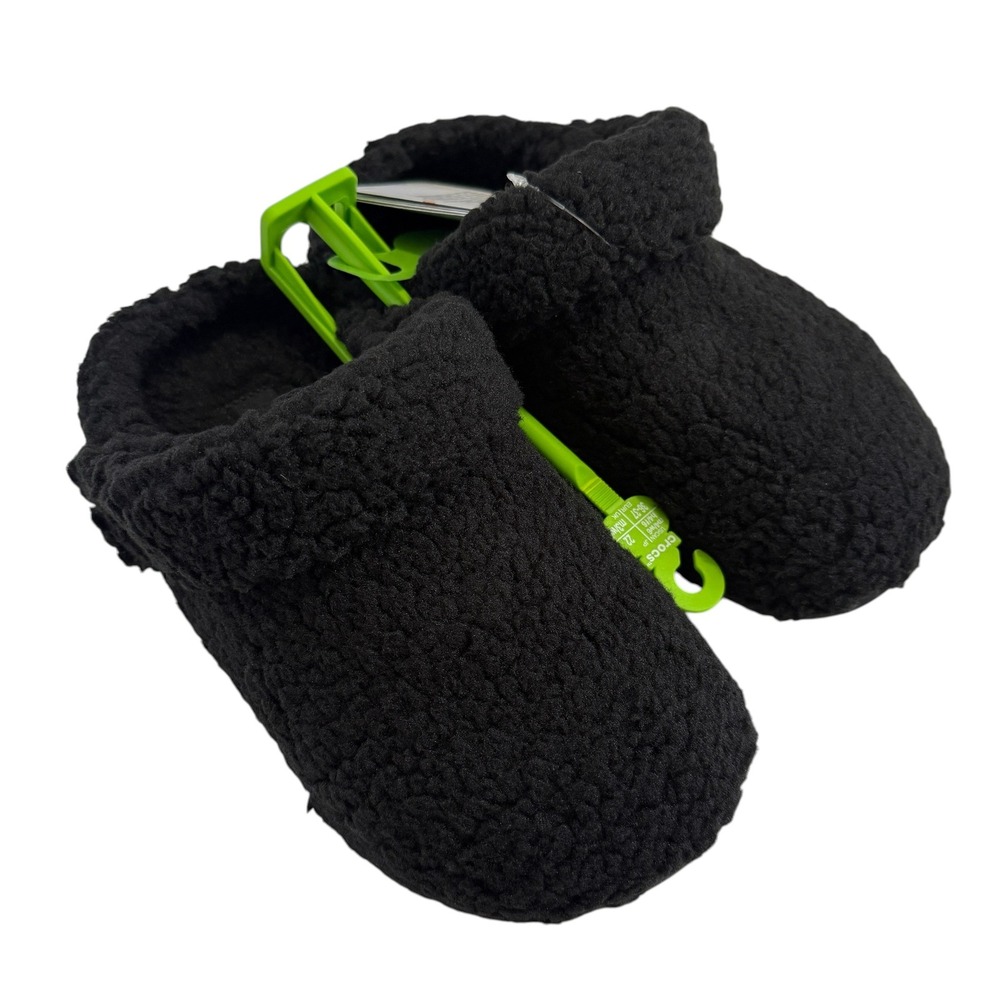 NEW CROCS Black Classic Cozy Slipper Clog Sherpa Lined Soft Lounge Sz 6